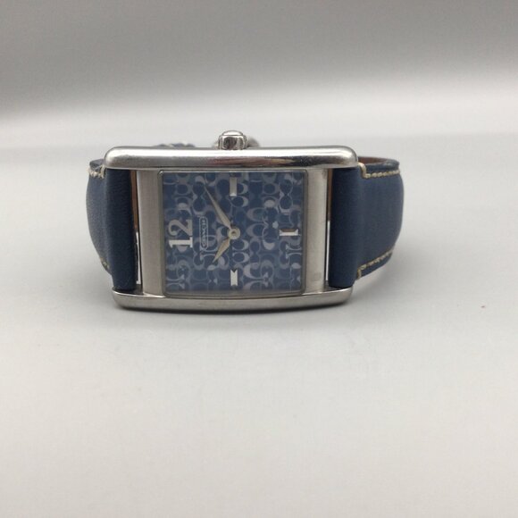 Coach Tank WatchWomen 25mm Silver Tone Blue Logo Dial Leather Band New Battery - Picture 4 of 15